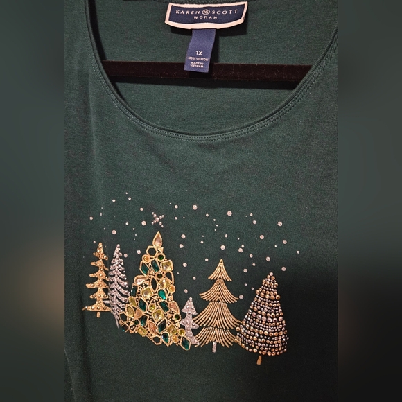 NEW Karen Scott Green Top with Holiday Trees - Picture 2 of 3